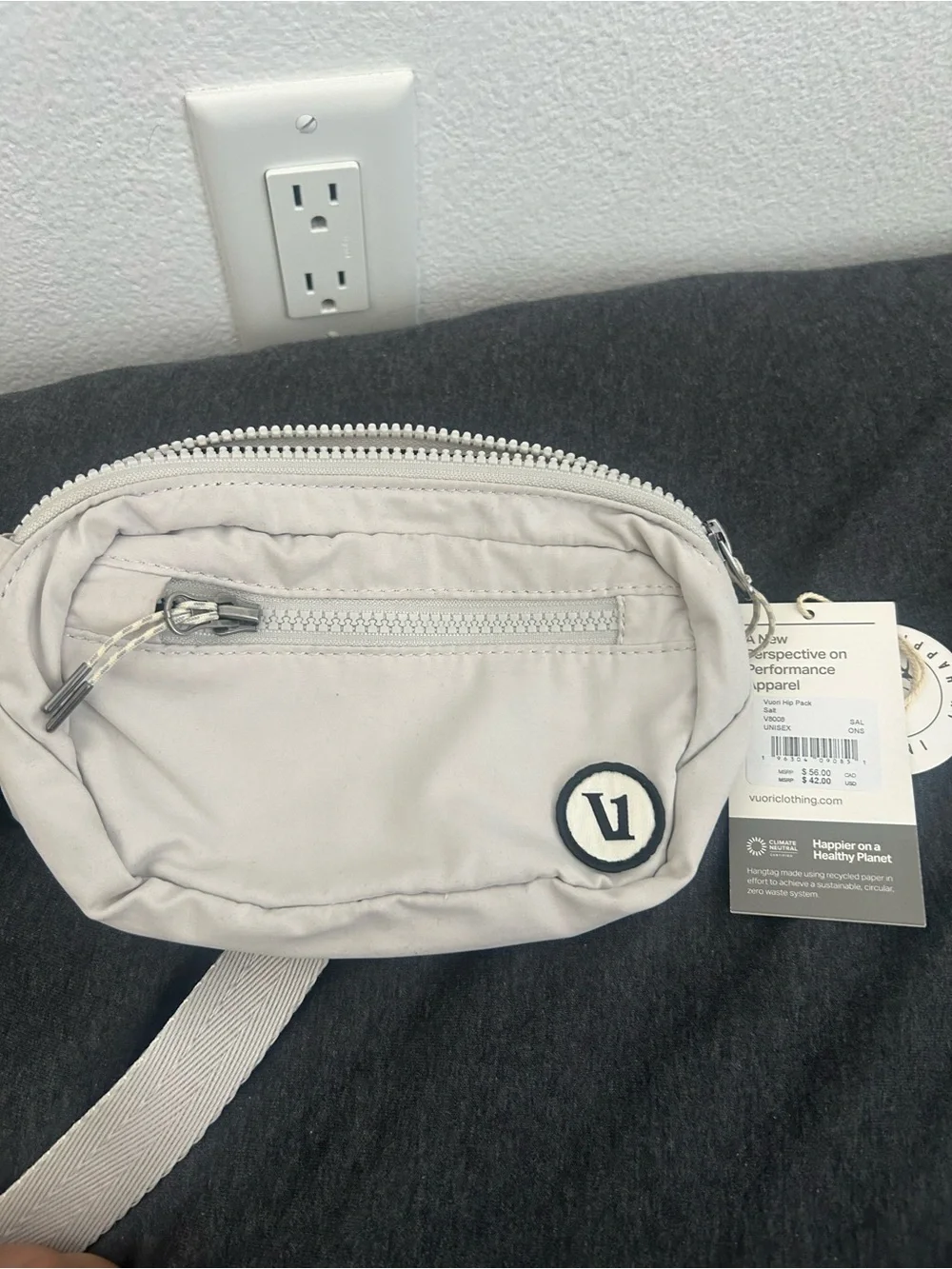 Vuori Hip Pack Salt Grey - Picture 1 of 5